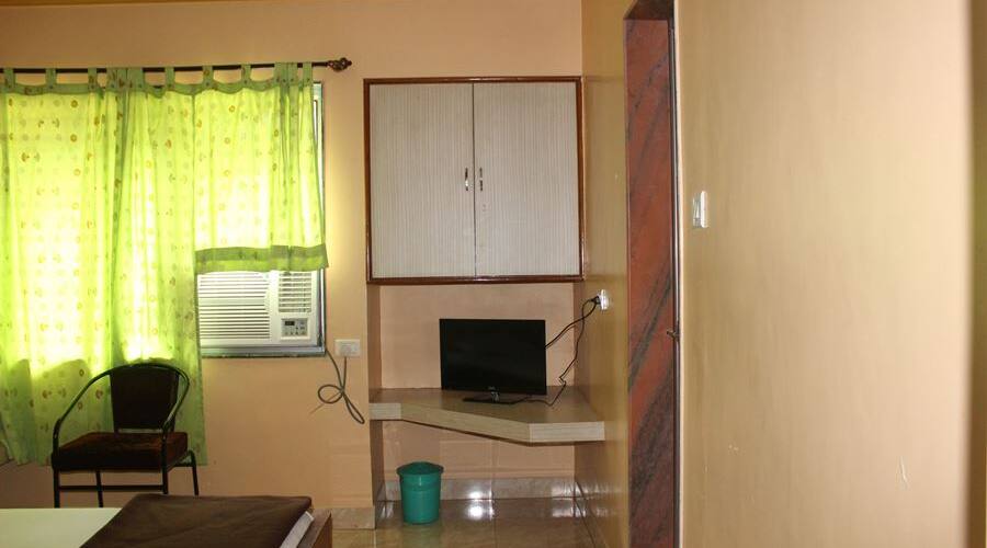 Hotel Deepak Deluxe, Chiplun 5